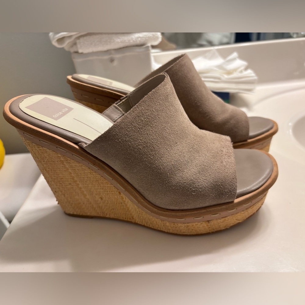 Dolce vita wedges
